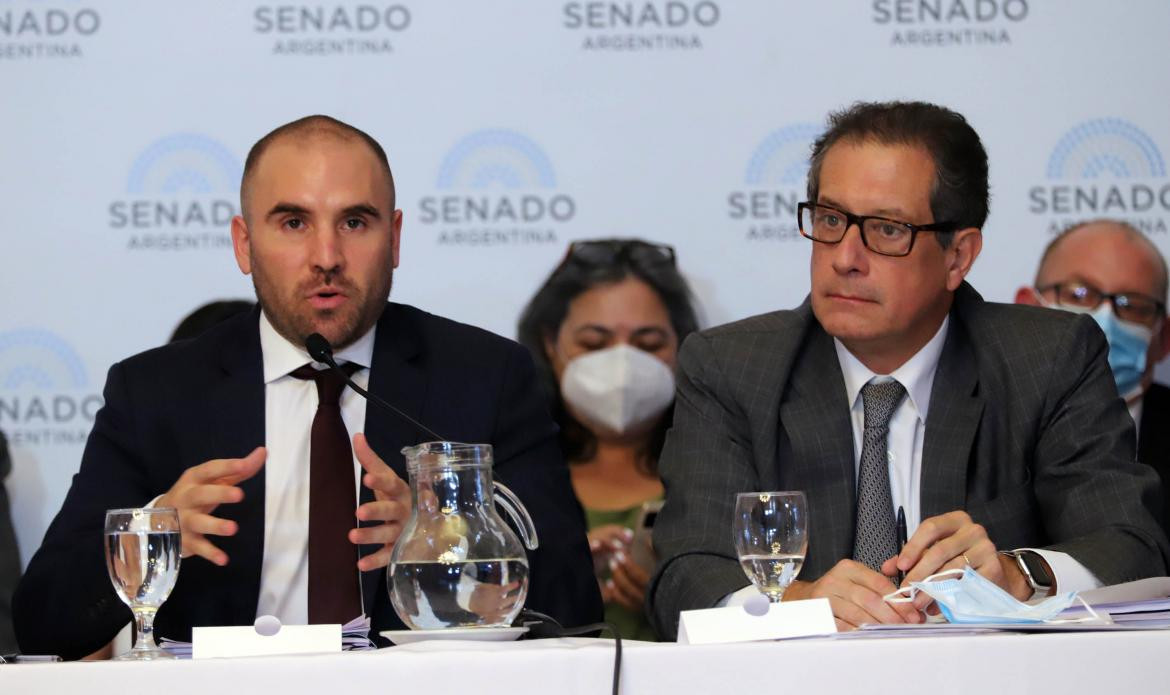 El ministro de economía, Martin Guzmán, durante su exposición en el Senado, NA