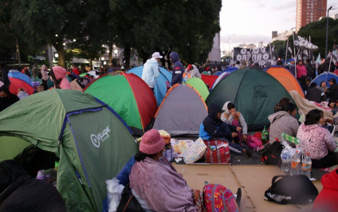 Acampe piquetero en 9 de Julio, foto Twitter