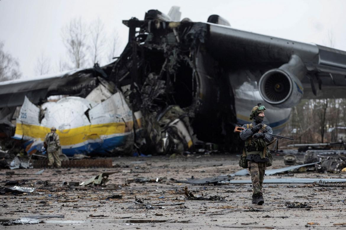 Conflicto Rusia-Ucrania, ataque ruso a aeropuerto, Reuters