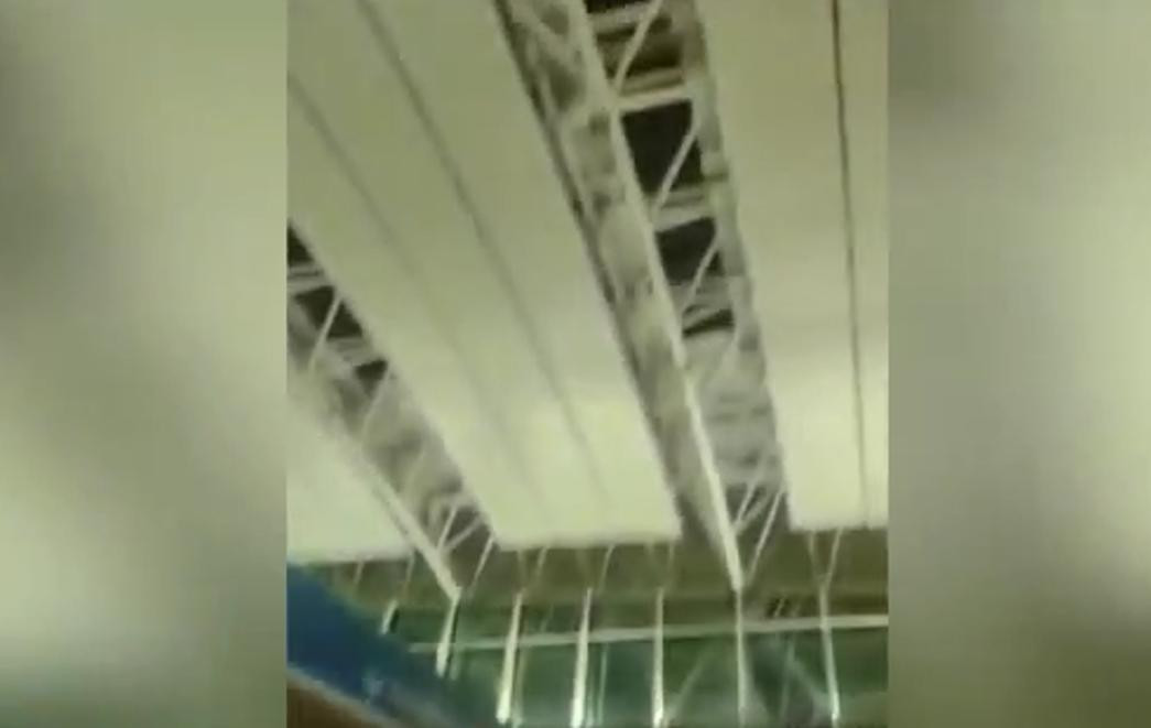 Destrozos en Aeropuerto de Ezeiza por temporal, foto video