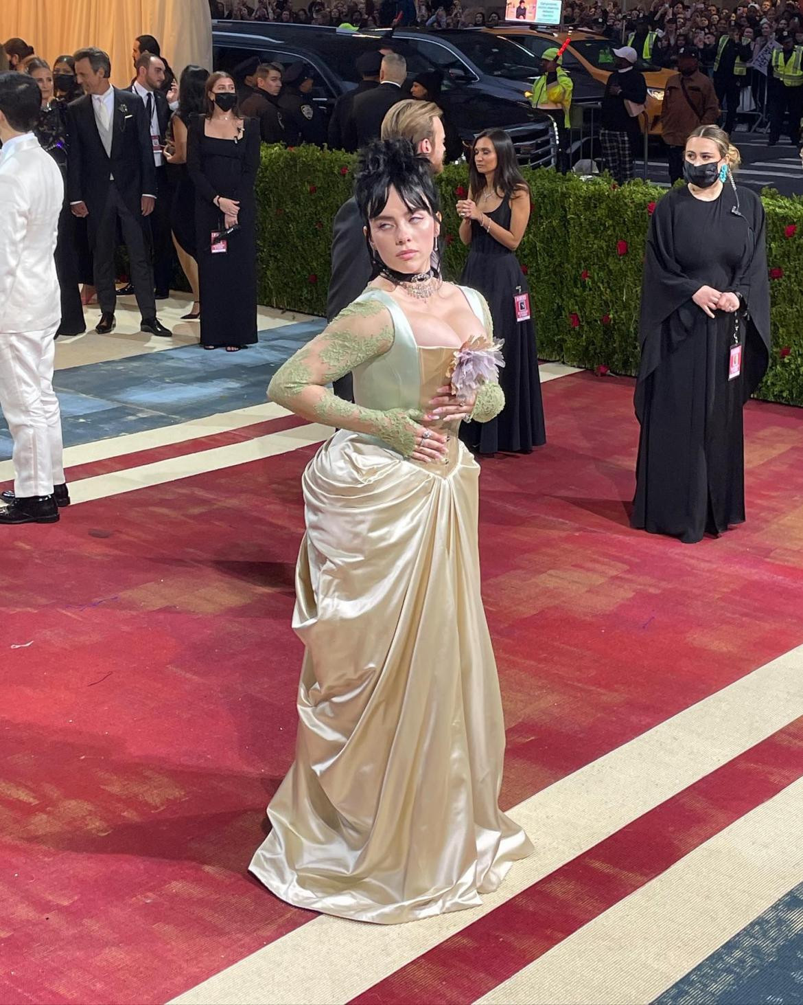 Billie Elish en la MET Gala. Foto @metmuseum