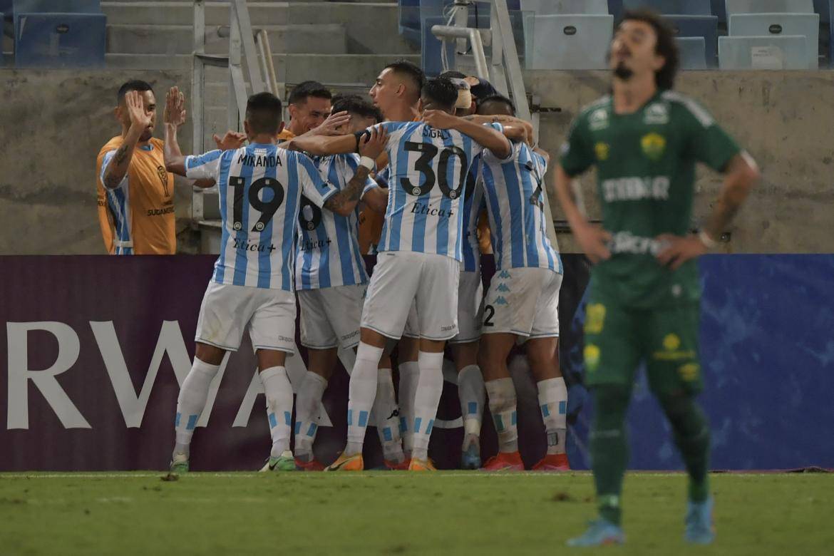 Copa Sudamericana, Cuiabá vs. Racing. Foto: AFP.