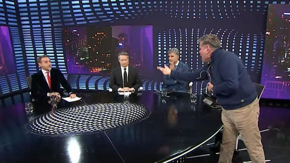 Cruce al aire de Luis Majul y Alfredo Casero. Video: Captura de TV.