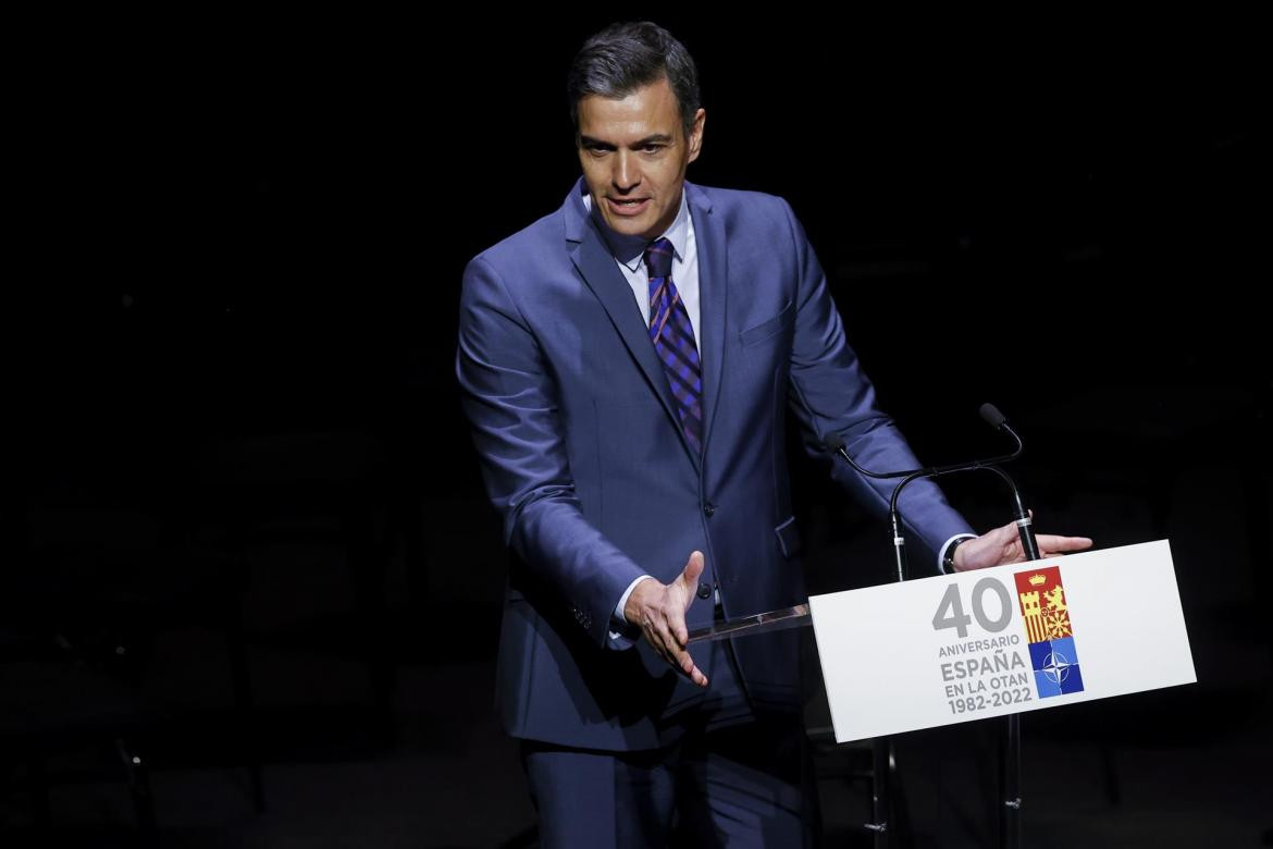 Pedro Sánchez interviene este lunes en Madrid durante el acto de conmemoración por el 40 aniversario del ingreso de España en la OTAN. Foto: EFE