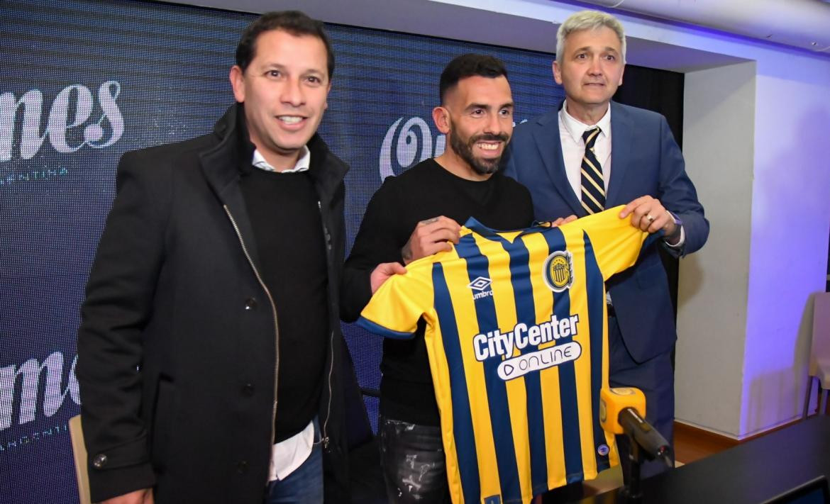 Tevez, durante la conferencia de presentación como nuevo director técnico de Rosario Central. Foto NA