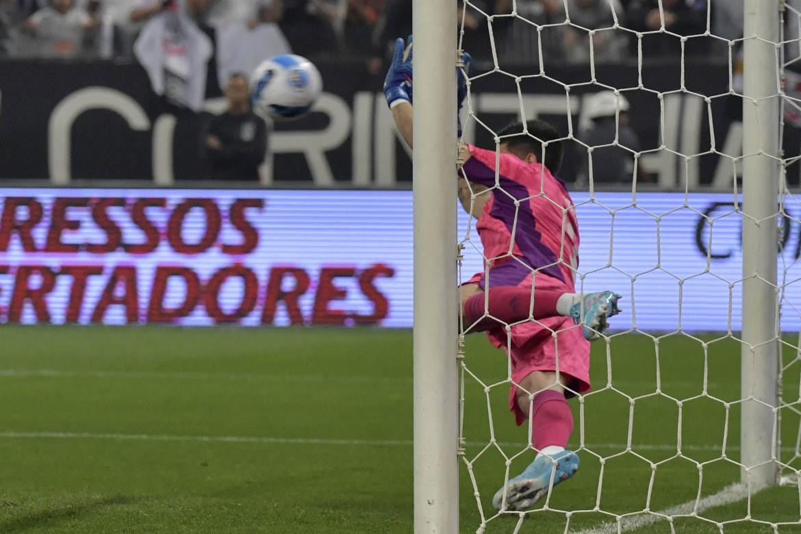 Agustín Rossi, Corinthians vs Boca, Copa Libertadores. Foto: NA.