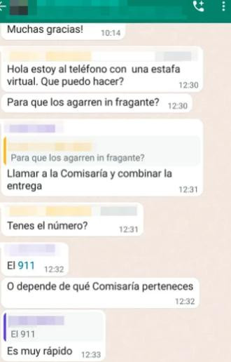 Mensaje de WhatsApp entre mujer y hombre que quería estafarla. Foto: NA.