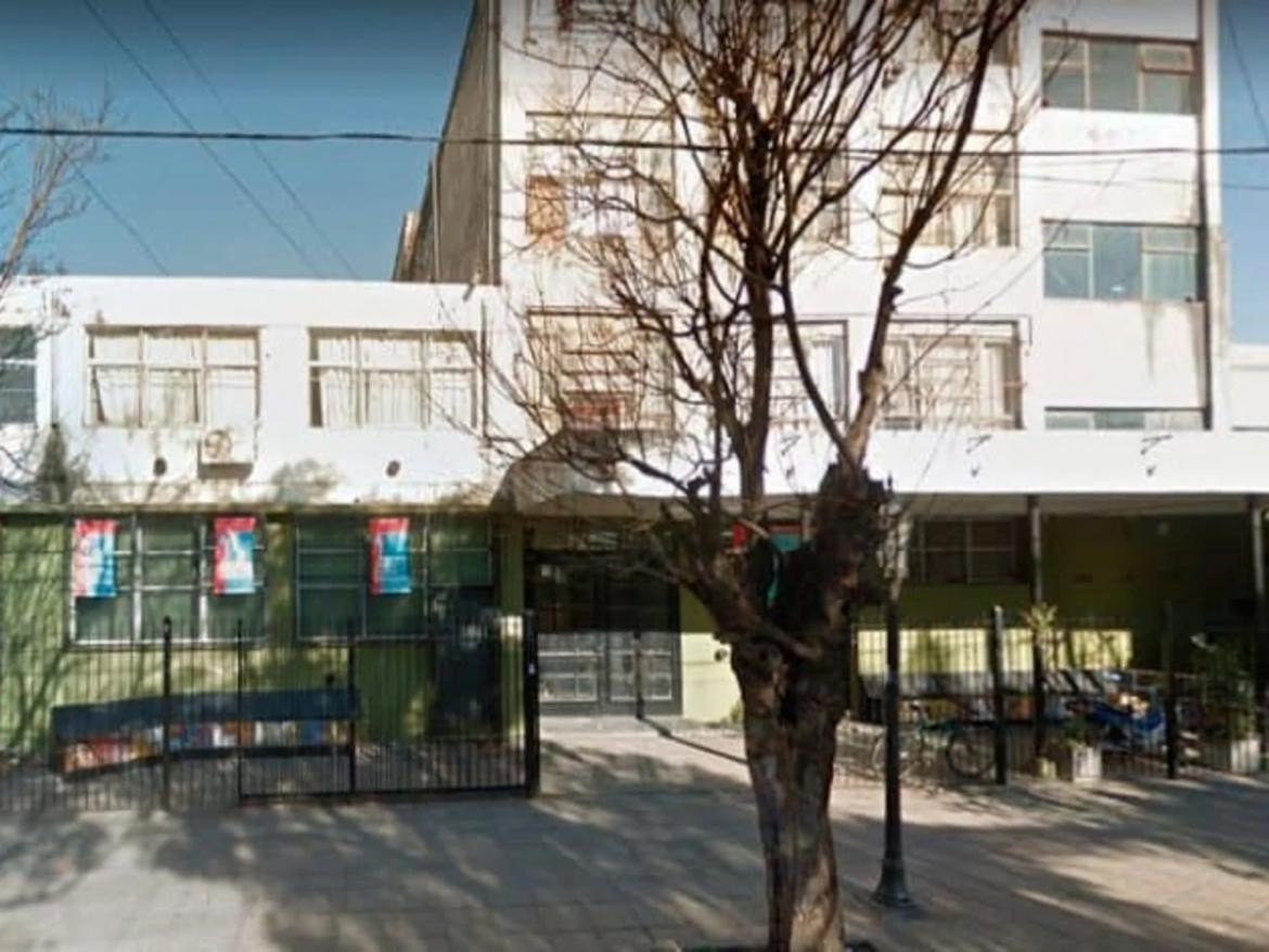 Tras salir de la escuela, la joven atacó a su compañera. Foto: NA.