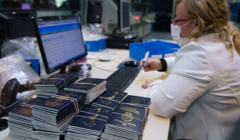 Se normaliza la entrega de Pasaportes. Foto: NA.