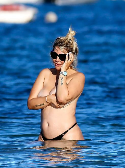 Wanda Nara en topless. Fotos: The Grosby Group.