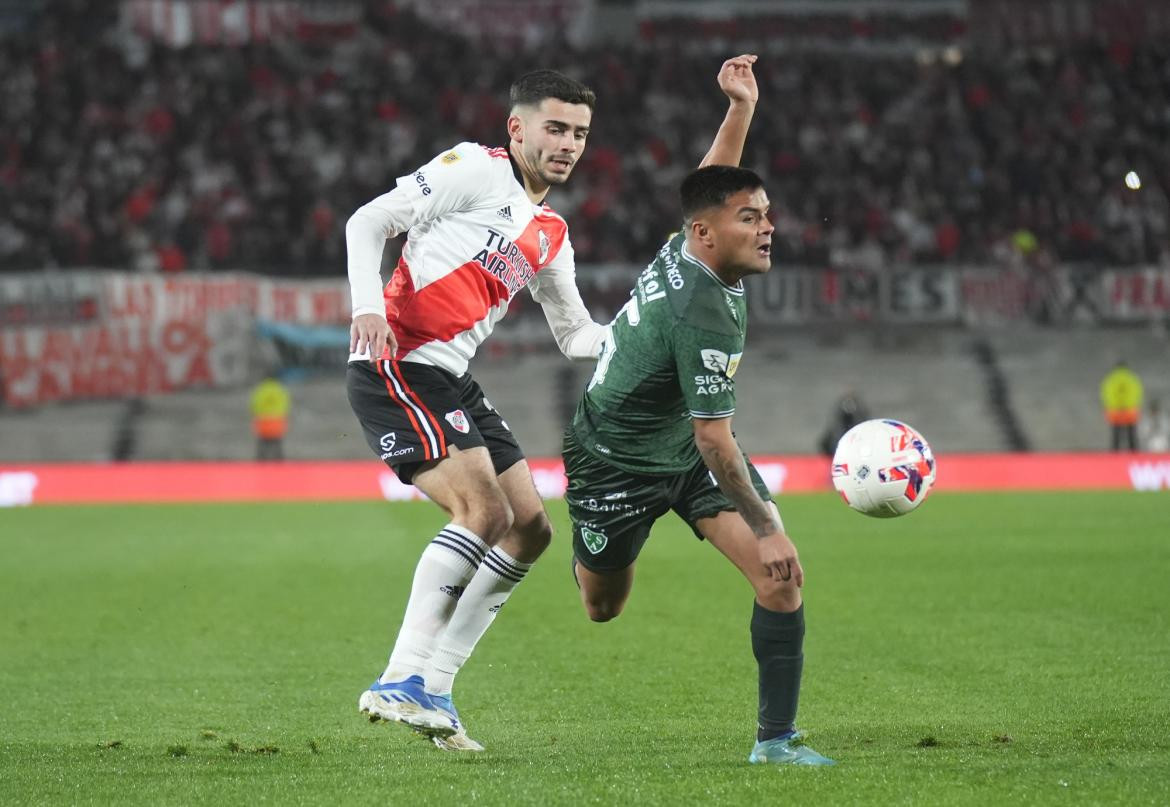 River vs. Sarmiento, fútbol argentino, NA