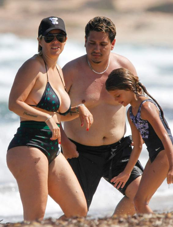 Wanda junto a Kenny y su hija. Foto: Lagencia Press - The Grosby Group