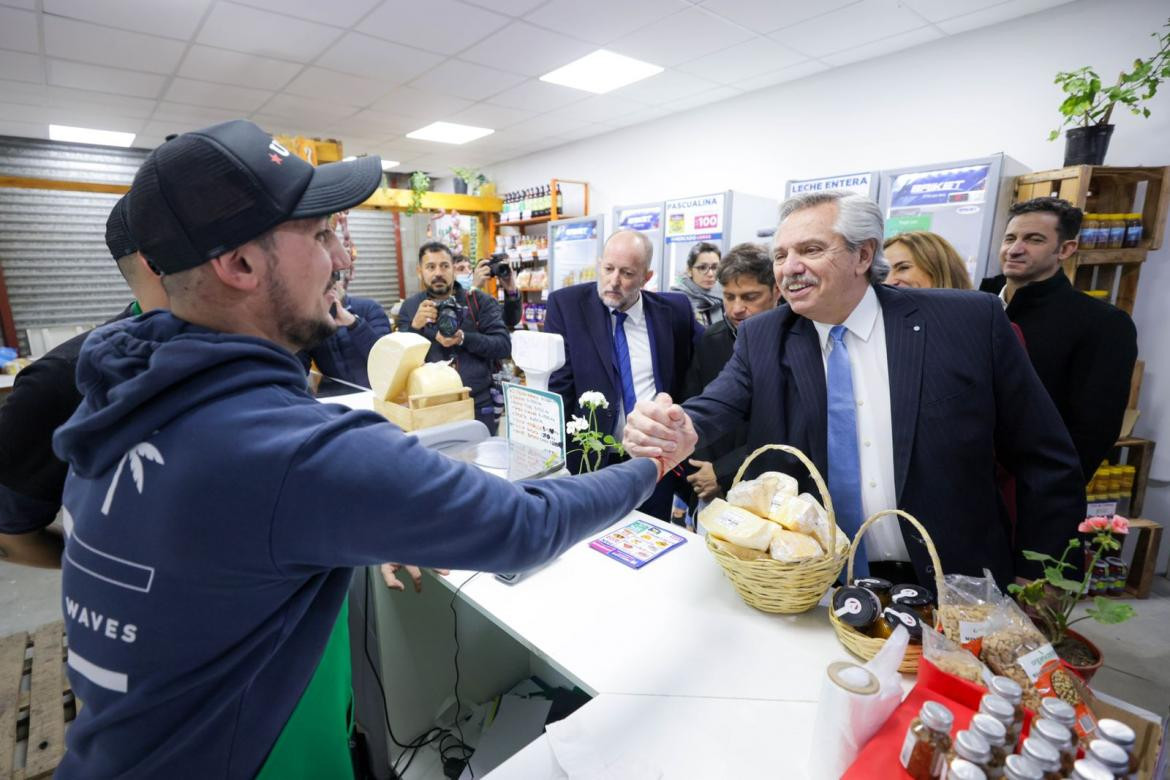 Alberto Fernández en Lomas de Zamora. Foto: NA.