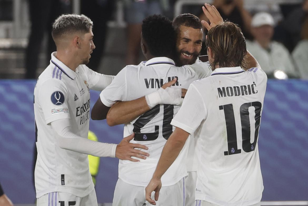 Festejo del Real Madrid ante el Eintracht Frankfurt por la Supercopa de Europa. Foto: EFE.