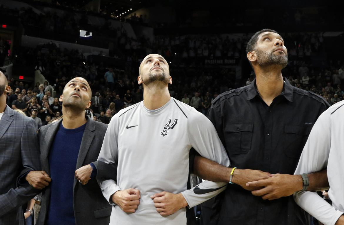 Tony Parker, Emanuel Ginóbili y Tim Duncan. Foto: NA.