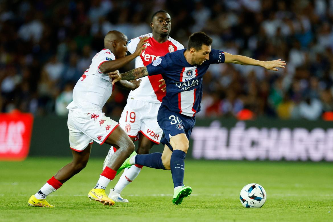 Lionel Messi contra Monaco. Foto: NA.