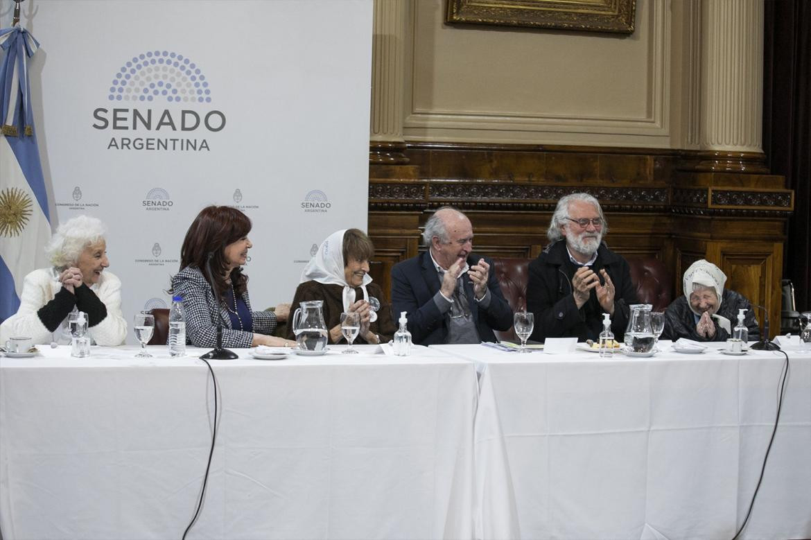 Cristina Fernández de Kirchner recibió a organismos de Derechos Humanos, Foto Twitter CFK	