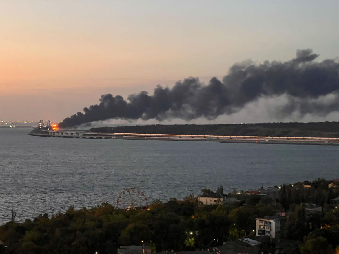 Explosión en el puente de Crimea_Reuters