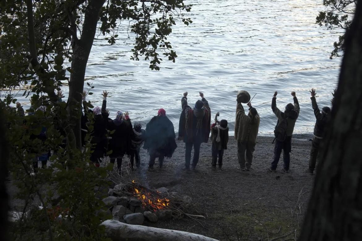 Mapuches en el sur argentino. Foto: Telam.