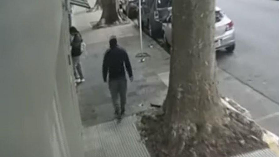 Captura de pantalla del video del brutal ataque en Palermo