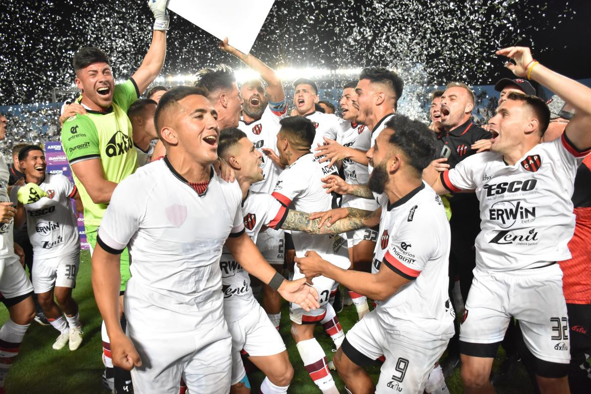 El festejo de Patronato, finalista de la Copa Argentina. Foto: Télam.