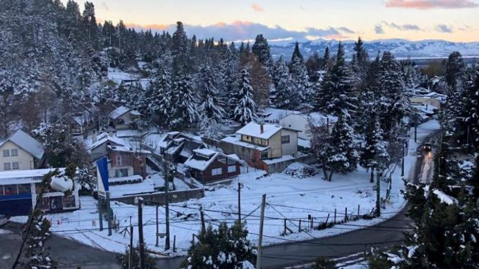 Bariloche bajo la nieve. Foto: NA