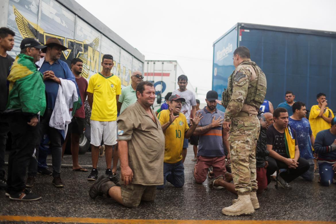 Protestas y cortes en Brasil. Foto: REUTERS