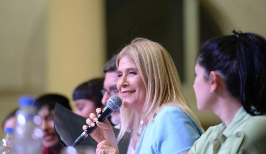 Verónica Magario, foto Gobierno de la Provincia de Buenos Aires