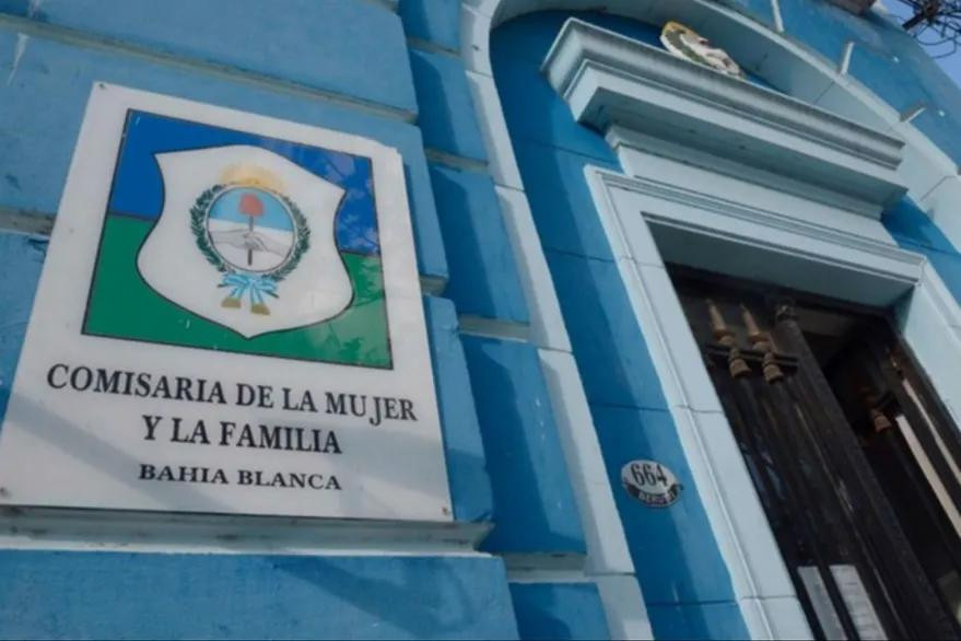 Comisaría en Bahía Blanca donde fueron abandonados los mellizos. Foto: Google Maps