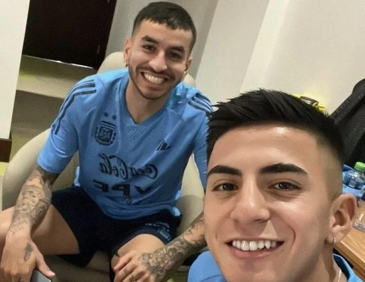 Thiago Almada y Ángel Correa en Qatar. Foto: Instagram.