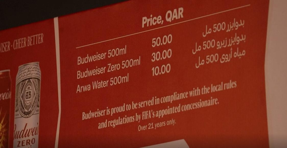 Precio de la cerveza en Fan Festival Qatar 2022. Foto: Reuters.