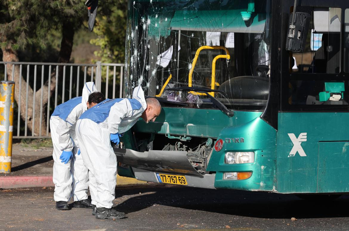 Explosiones en paradas de colectivo de Israel_Télam 