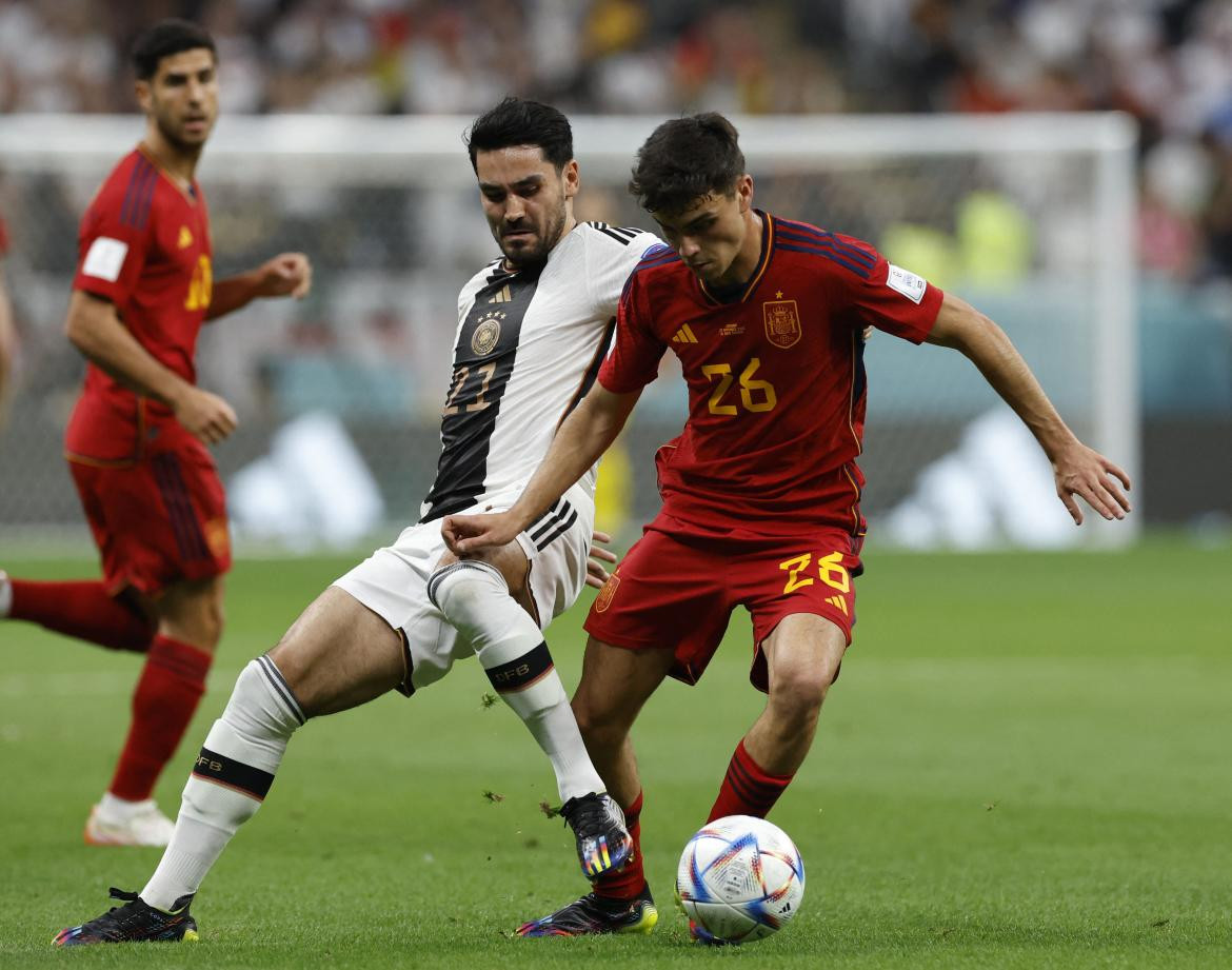 Pedri; Gundogan; España-Alemania; Qatar 2022. Foto: Reuters.