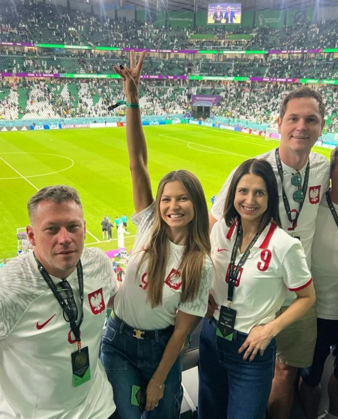 Apoyando a su marido en el Mundial. Foto: Instagram/annalewandowska