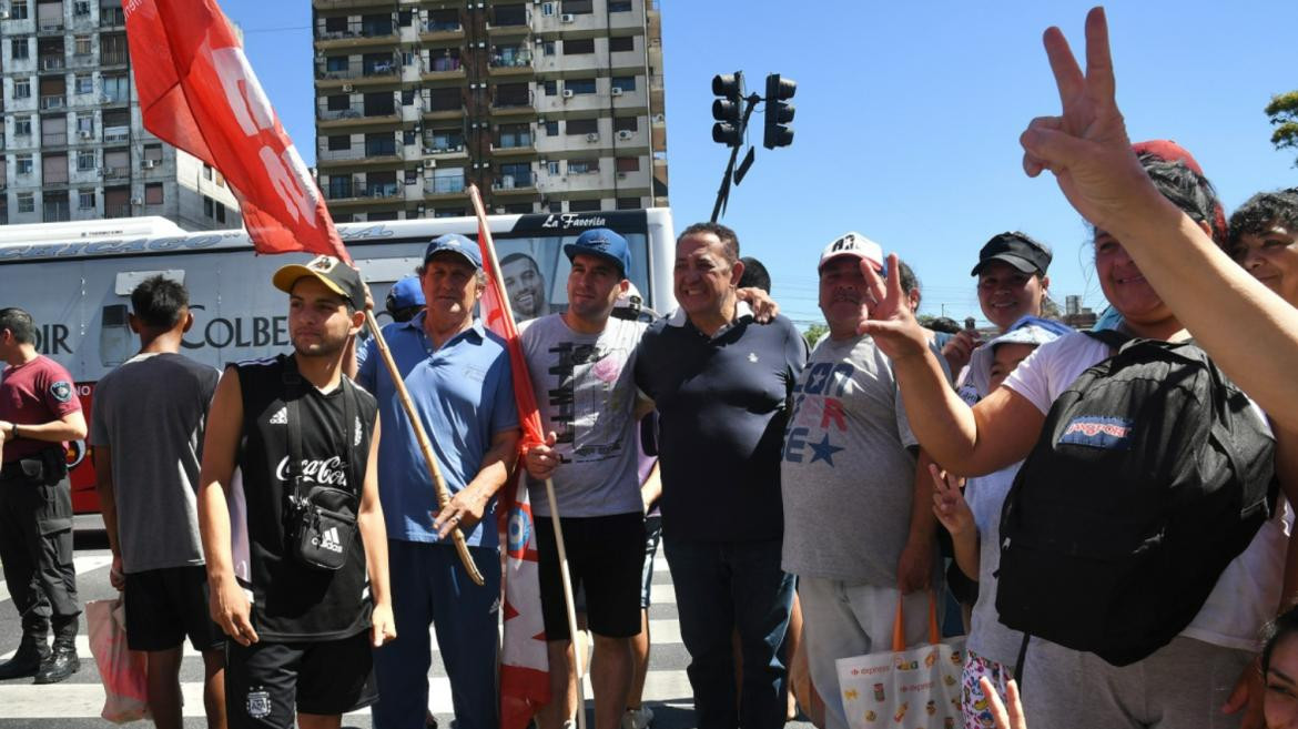  Marchan bajo la consigna 