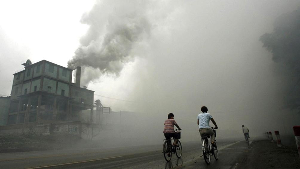 Según las entidades medioambientales, más de 13 millones de personas mueren por causas medioambientales evitables. Foto: Télam.