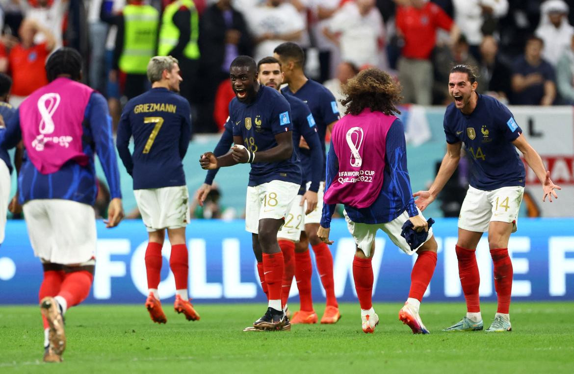 Upamecano y Rabiot, los infectados de Francia. Foto: Reuters.