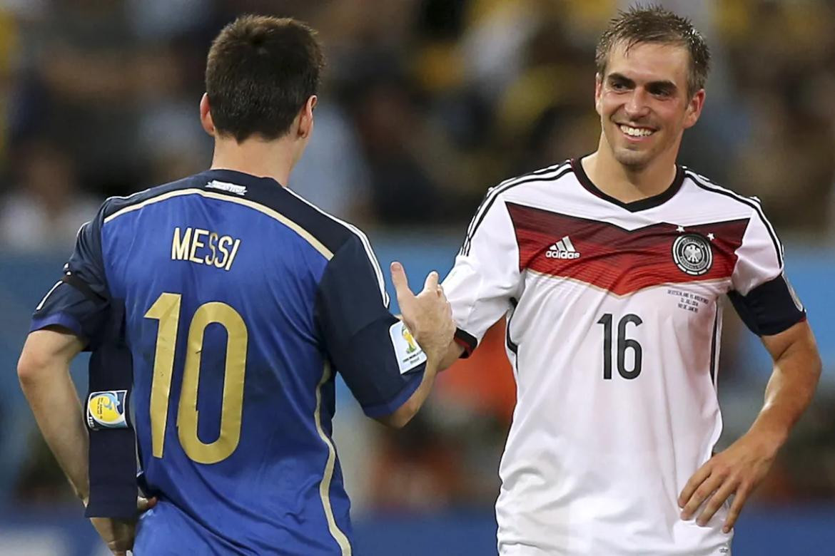 Lionel Messi y Lahm. Foto: REUTERS