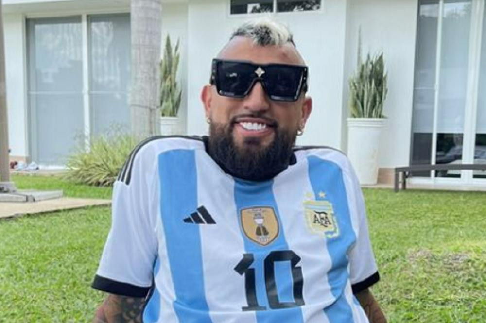 Arturo Vidal con la camiseta de la Selección. Foto: NA.