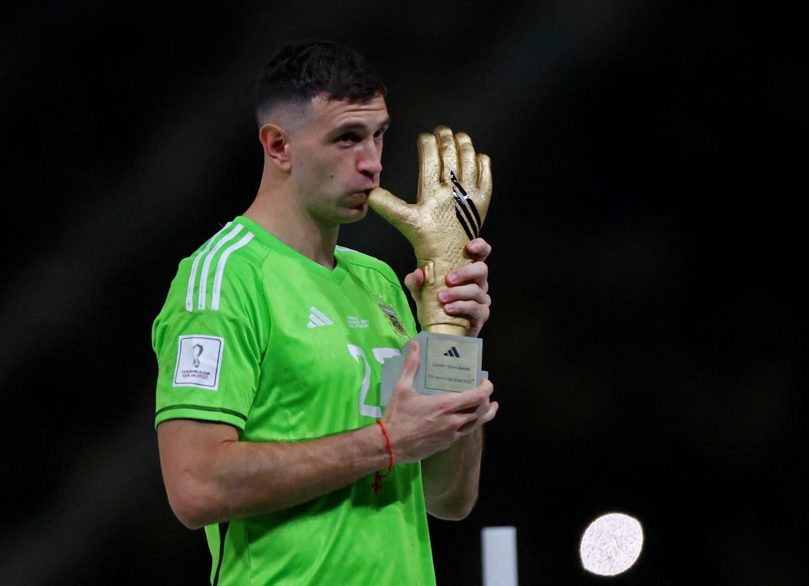 Emiliano Martínez; mejor arquero del Mundial. Foto: Reuters.