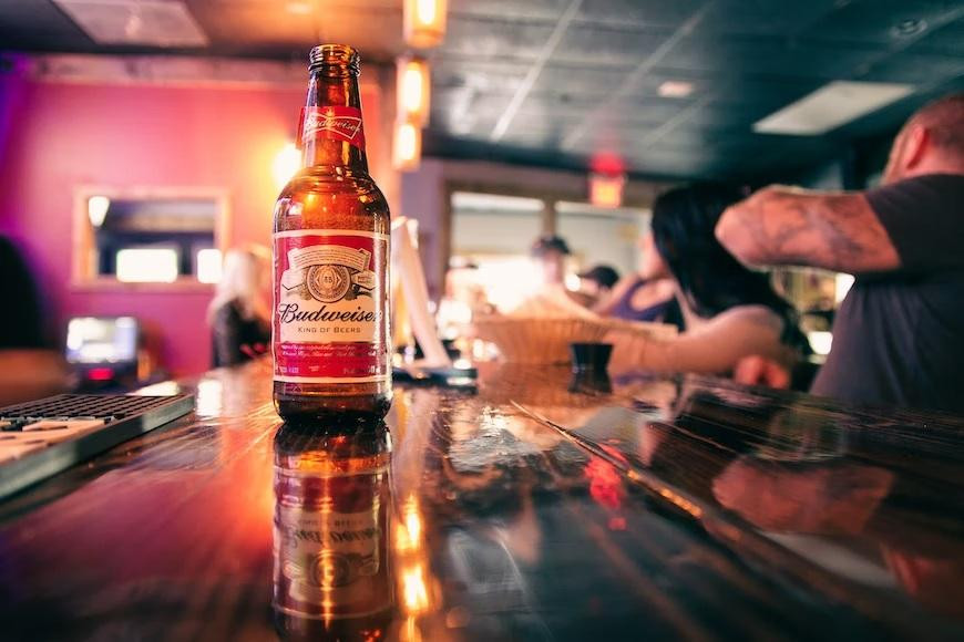 Cerveza Budweiser, foto Unsplash