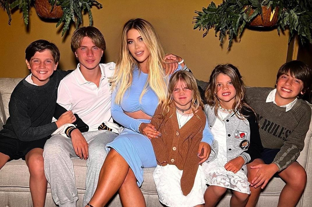 Wanda Nara junto a sus cinco hijos en Punta del Este. Foto: Instagram @wanda_nara.