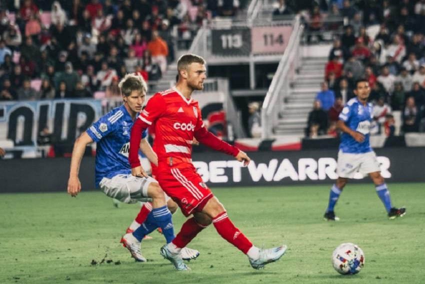 River se impuso ante Millonarios y cosechó su segunda victoria en Miami. NA