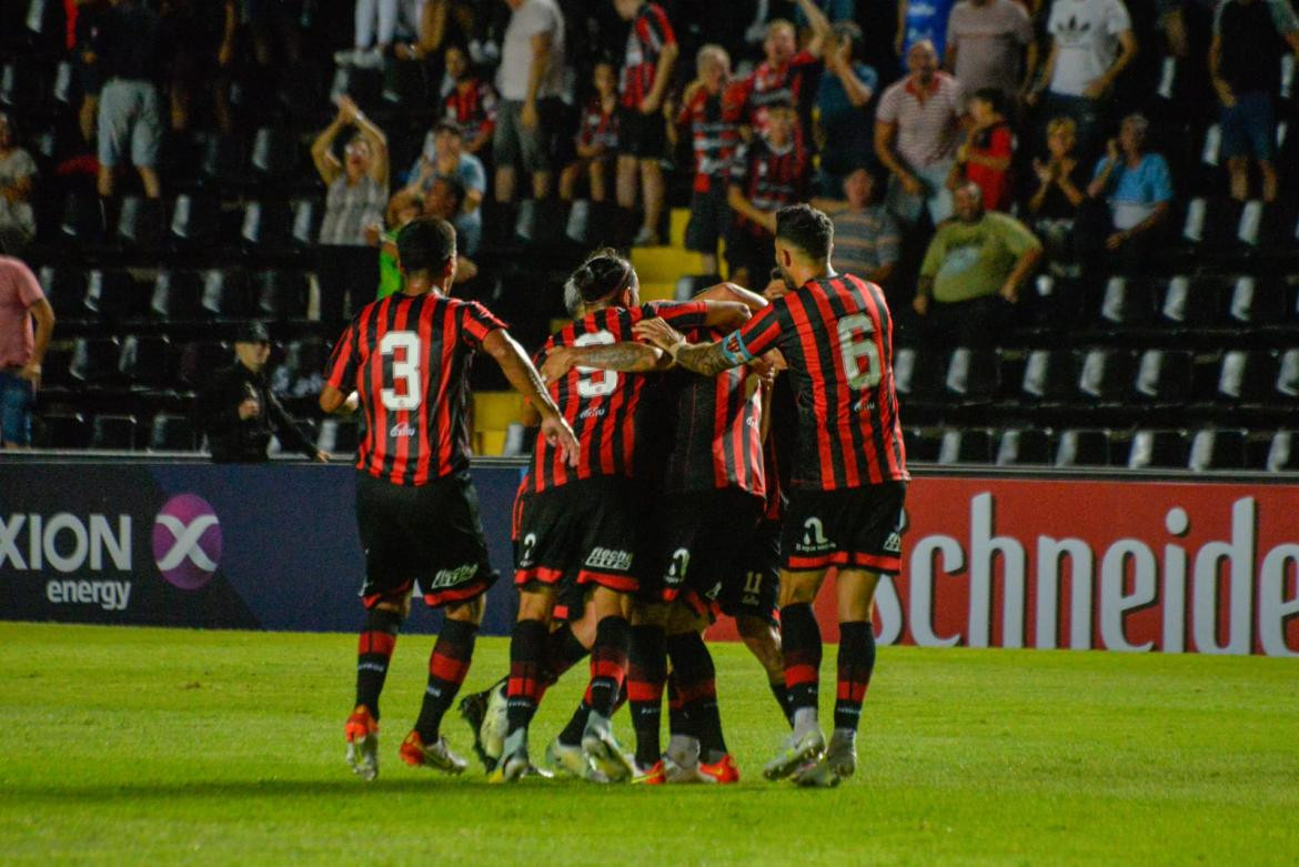 Festejo de Patronato ante Gimnasia y Tiro de Salta por la Copa Argentina. Foto: @ClubPatronatoOf.