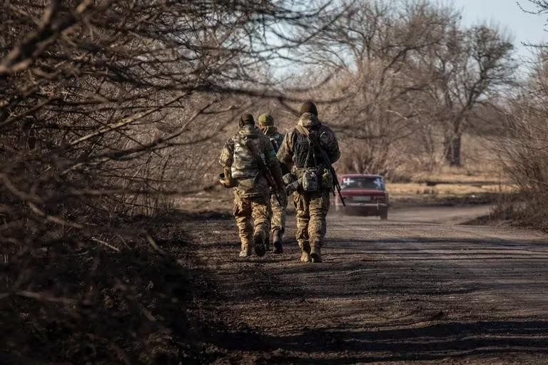 Soldados ucranianos, guerra con Rusia. Foto: REUTERS