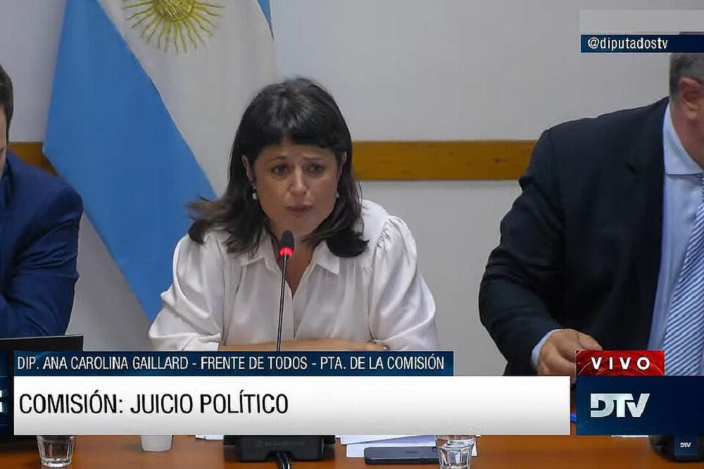 Carolina Gaillard (FdT), comenzó con el análisis de 14 proyectos de pedidos de Juicio Político a los integrantes del máximo tribunal de Justicia. Foto: Captura