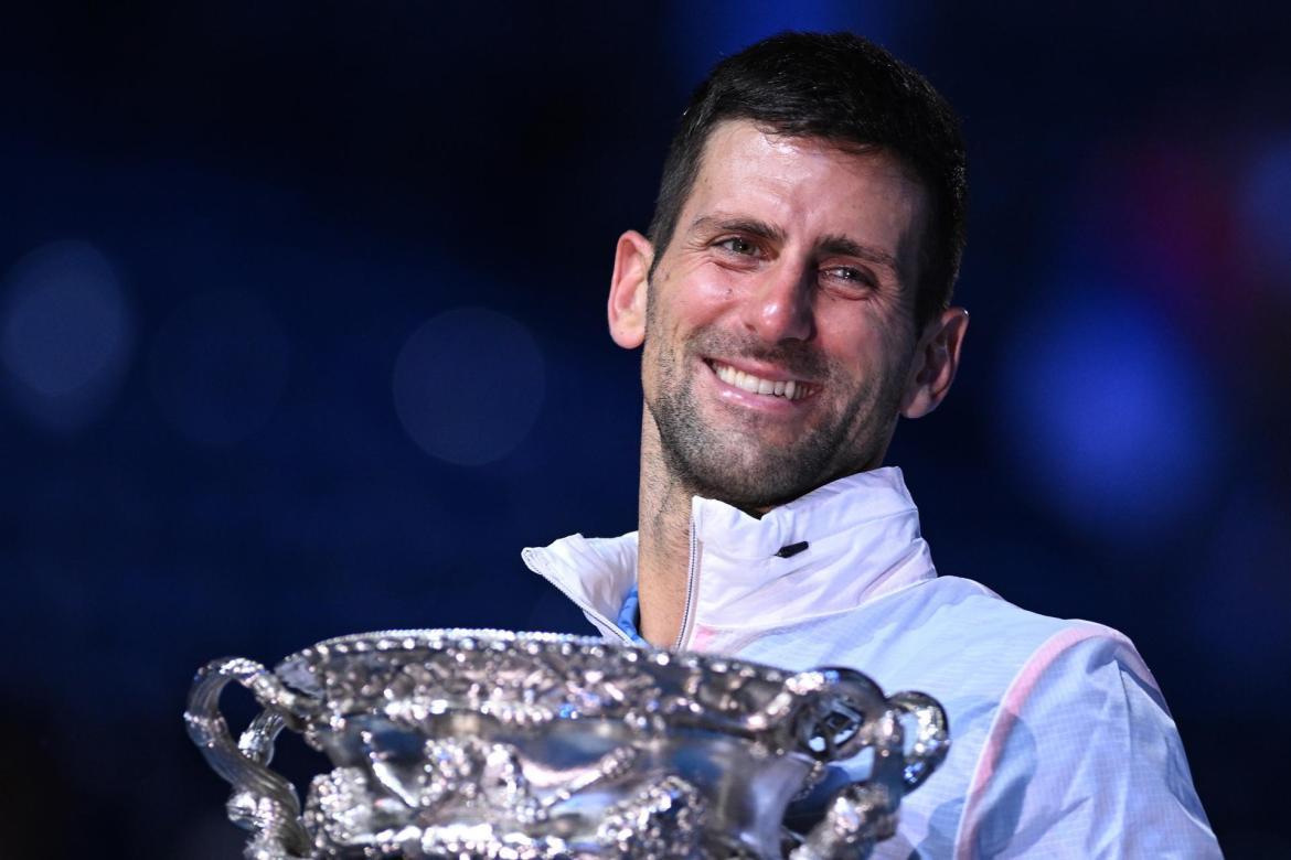 Djokovic con la copa. Foto: EFE.