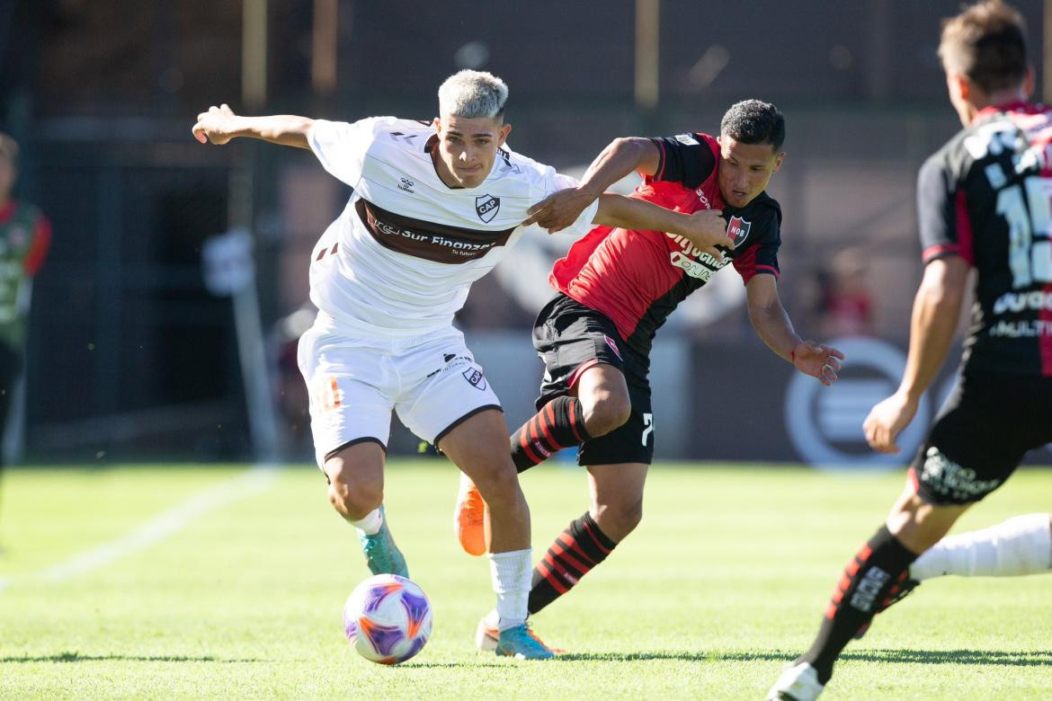 Vicente Taborda; Platense-Newells. Foto: Twitter @caplatense.