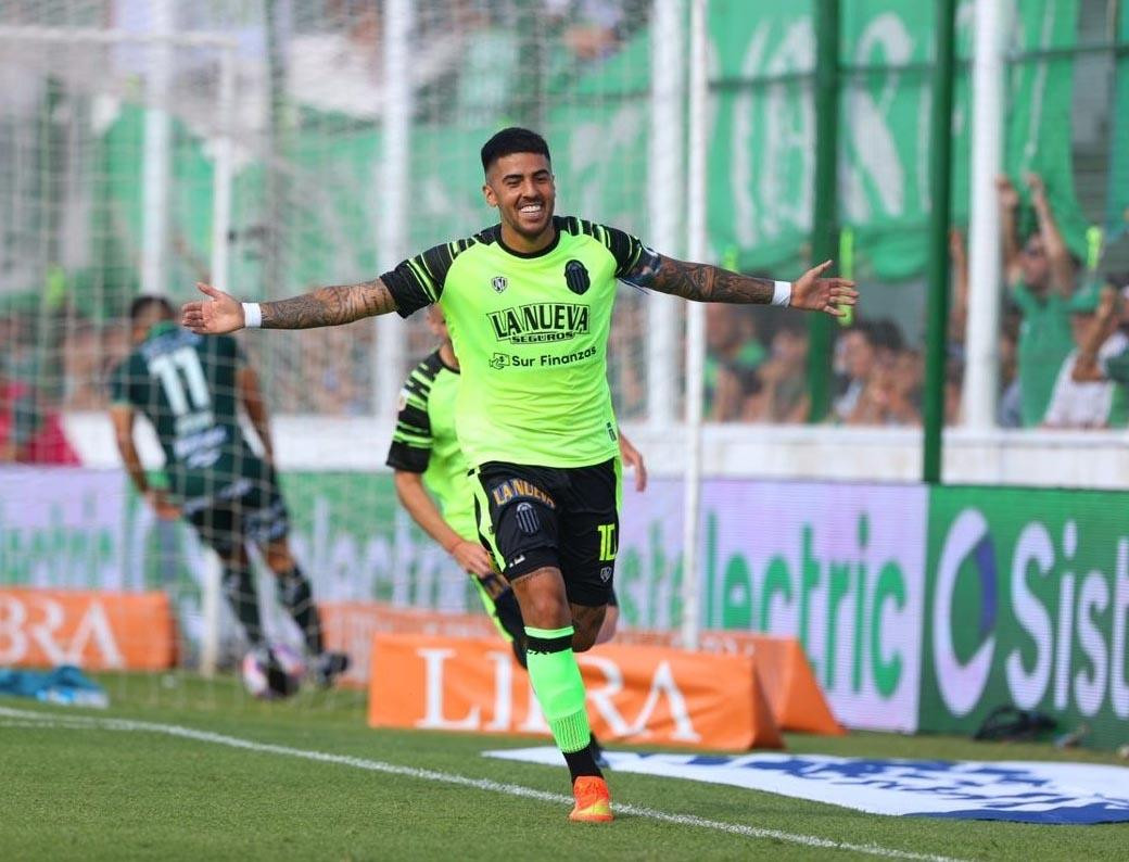 Sarmiento vs Barracas, fútbol argentino. Foto: NA