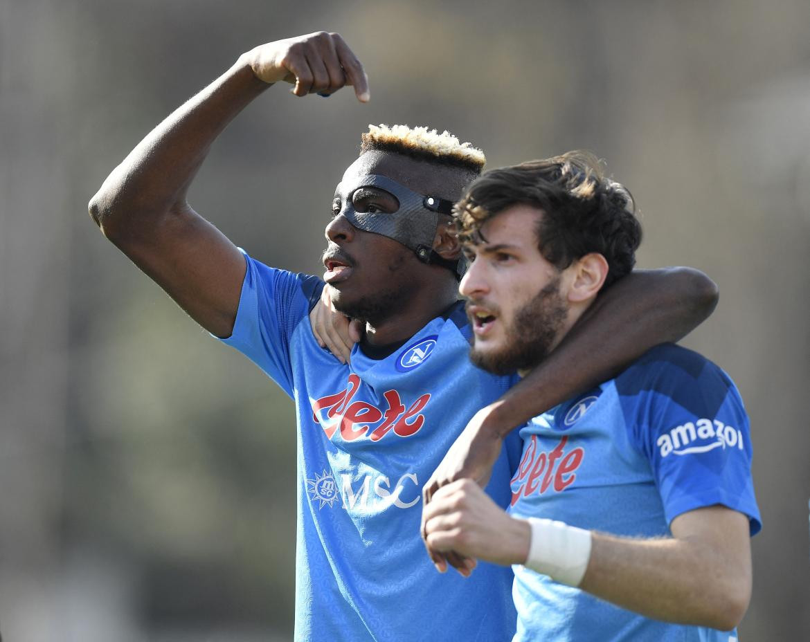 Victor Osimhen y Khvicha Kvaratskhelia; Napoli. Foto: Reuters.